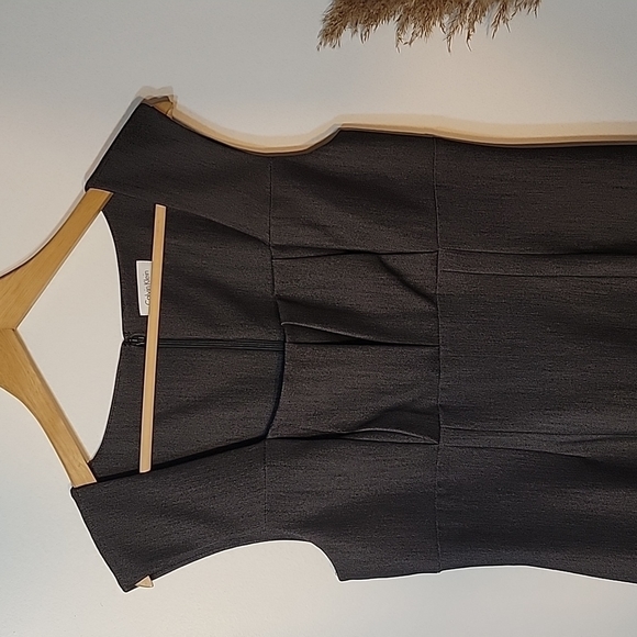 CALVIN Klein grey structured sleeveless dress - Picture 2 of 7